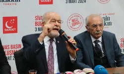 Karamollaoğlu Sivas'ta Konuştu: Ben Aptal Değilim