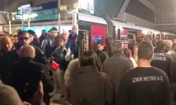 Metro Seferleri Aksadı Vatandaşlar Resmen Deliye Döndü