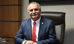 İYİ Parti Milletvekili Kardeşi Tarafından Bıçaklandı: Hayati Tehlikesi Devam Ediyor!