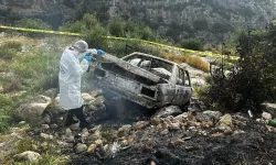 Mersin'de Anne ile Oğlu Evde, Baba Otomobilinde Yanmış Olarak Bulundu!