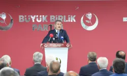 Mustafa Destici: Özgür Özel'in Bu Takındığı Tavır Olumlu