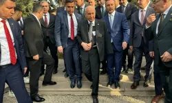 Devlet Bahçeli'den Akşener'e "Görevinin Başında Kal" Mesajı