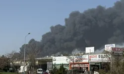 Ankara'da Sanayi Sitesinde Büyük Yangın! Gökyüzünü Siyah Dumanlar Kapladı