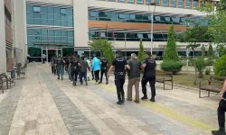 İzmir’de Uyuşturucu Ağına Büyük Darbe: 64 Gözaltı, 45 Tutuklama!