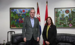 TBMM Başkanı Kurtulmuş Havana'da