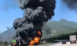 Amasya'da Soğuk Hava Deposunun Bahçesindeki Yangın, 3 Saatte Söndürüldü