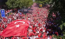 Türk Taraftarlar Hamburg’da Stellingen Garı’nda Toplandı