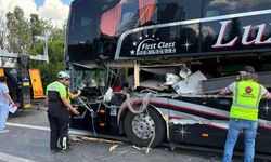 Avcılar'da TEM Otoyolun'da Zincirleme Kaza: 2'si Çocuk 8 Yaralı