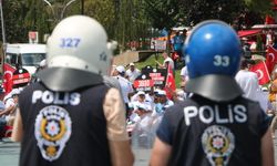 Memurların Bolu'dan Ankara’ya Toplu Yürüyüşüne Polis Engel Oldu