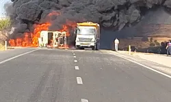 Adıyaman'da, Devrilen Tanker Alev Alev Yandı