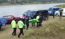 Bilecik'te Trajik Kaza:  Baraja Düşen Otomobilde Küçük Mehmet Boğularak Öldü!