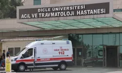 Dicle Üniversitesi Hastanesi’nde Personel ve Refakatçi 55 Kişi Yemekten Zehirlendi