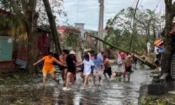 Vietnam'da Yagi Tayfunu Faciası: 87 Ölü 70 Kişi Hala Kayıp!