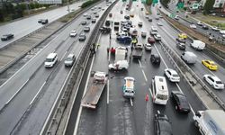 TEM'de Zincirleme Trafik Kazası: 2 Ölü 5 Yaralı