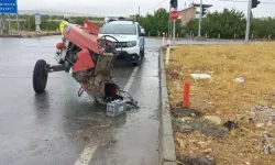 Malatya'da Yolcu Otobüsüyle Çarpışan Traktör İkiye Bölündü: 1 Ölü, 1 Yaralı