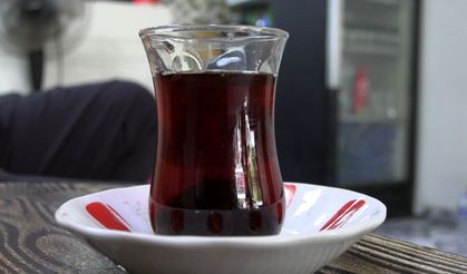 Demli Çay Tüketiminde 'Böbrek Taşı' Riski