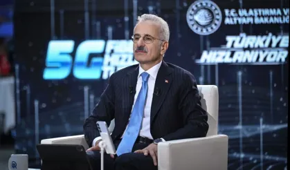 Bakan Uraloğlu 5G'yi Canlı Yayında Test Etti