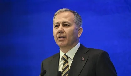 Kırmızı bültenle ve ulusal seviyede aranan 10 suçlu Türkiye'ye getirildi