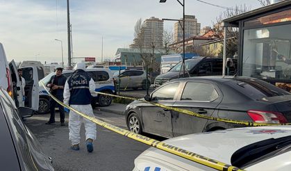 Avcılar'da otomobile silahlı saldırı; sürücü yaralandı