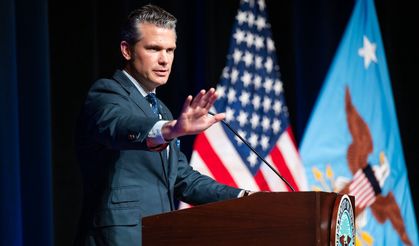 ABD'den İran'a tehdit: Kötü bir seçim yaparlarsa altyapı ve enerjiye bombalar yağacak