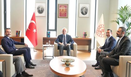 Bakan Ersoy, sanatçı Görkem Sevindik'i kabul etti