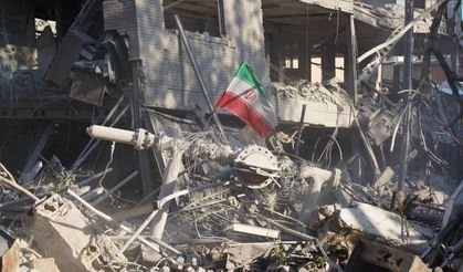 İran Dışişleri Bakanı Arakçi: ABD ve İsrail, İran'ın MIT'sini bombaladı