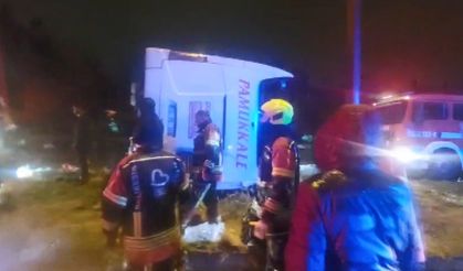 Balıkesir'de yolcu otobüsü devrildi; 3 ölü, 31 yaralı