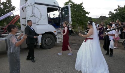 TIR gelin arabası oldu