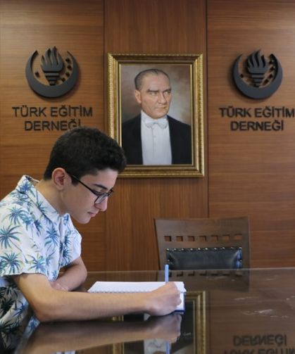 Depremde Silesini Kaybeden Yusuf, Uzay Teknolojileri Lisesi'ne Yerleşti