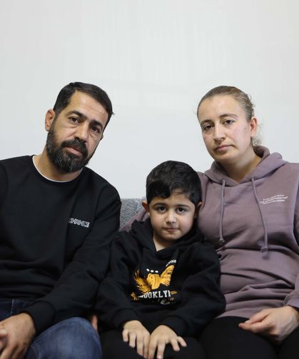 Tek hayali okula gitmek olan DMD'li Mehmet için kampanya başlatıldı