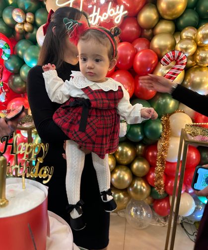 Miray bebek gen tedavisi sonrası ilk yaş gününü kutladı