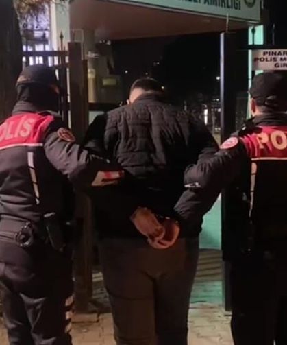 Ekiplere 'sahte polis kimliği' gösterdi, 128 suçtan arandığı belirlendi