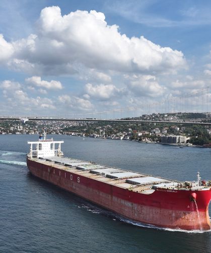 Türk boğazlarından geçen yıl 84 bin 640 gemi geçti