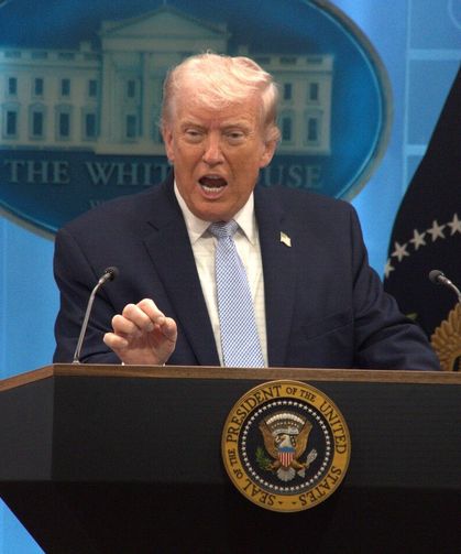 Trump: İran'la anlaşma yapamazsak yeniden bombalarız