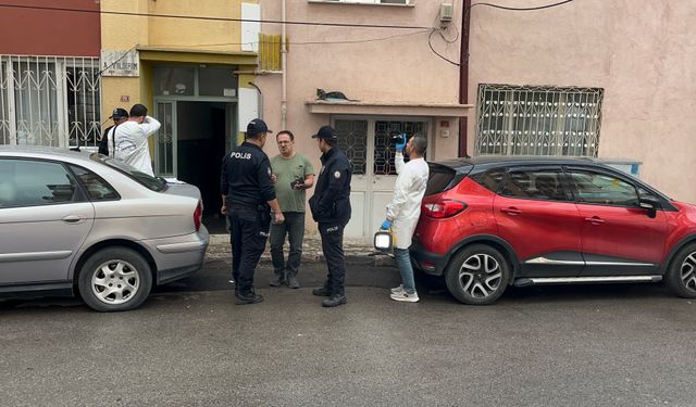 Emekli Öğretmen, ‘Kedi Besleme’ Kavgasında Baba-Oğlu Tabancayla Yaraladı