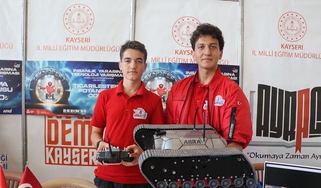 Kara ve Suda Gidebilen Amfibik Araçla TEKNOFEST'te 2'nci Oldular