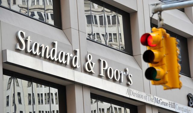 S&P Türkiye'nin Kredi Notunu BB- Seviyesinde Sabitledi: Piyasalar Ne Bekliyor?