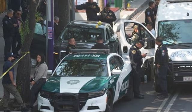 Meksika'da Silahlı Saldırı: Belediye Başkanının Sekreteri ve Danışmanı Öldürüldü!
