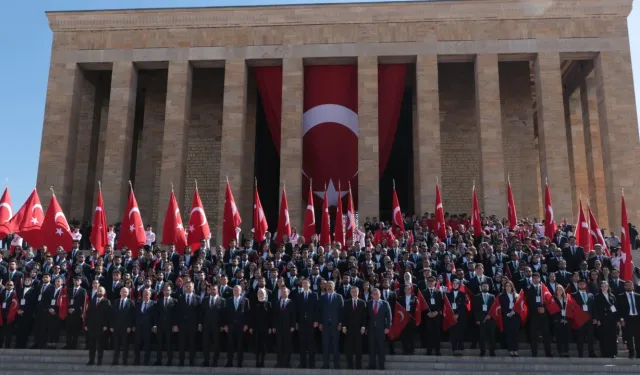 81 İlin Gençlerinden Ata’ya Anlamlı Ziyaret
