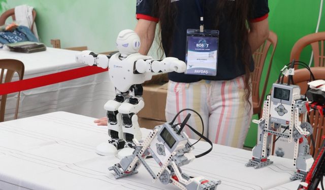 17'nci Uluslararası MEB Robot Yarışması'na, 10 Bini Aşkın Öğrenci Katıldı