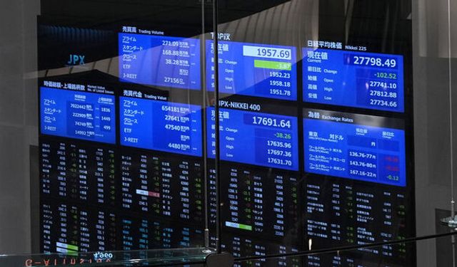 Küresel Piyasalarda Mahkeme Rüzgarı: Trump Tarifelerine Geçici Onay, Piyasaları Sarstı