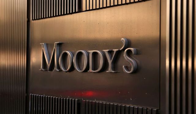 Moody's, ABD'nin Kredi Notunu Düşürdü