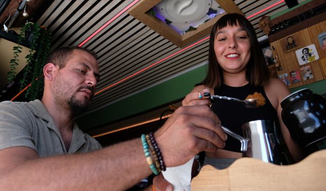 İşlerinden İstifa Edip, Karavan Hayatına Geçen Çift, Türkiye'yi Geziyor