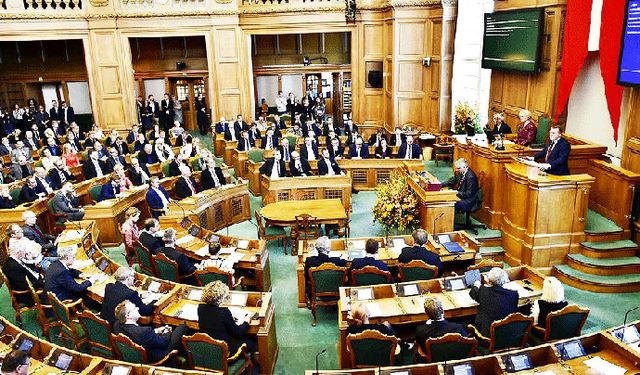 Danimarka Parlamentosu, ABD'nin Ülkede Askeri Üs Kurmasına Onay Verdi