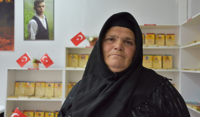 DEM Parti'den Eren Bülbül’ün Annesine Bayram Telefonu