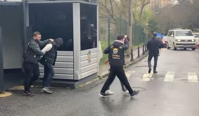Beşiktaş’ta Kaportacı Dükkanına Operasyon: Tuvalete Gizlenmiş Kokain Bulundu