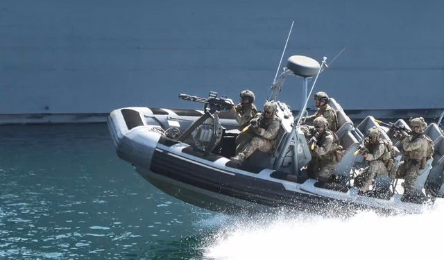 'TEKNOFEST Mavi Vatan'da SAT Ve SAS Komandolarından Gösteri