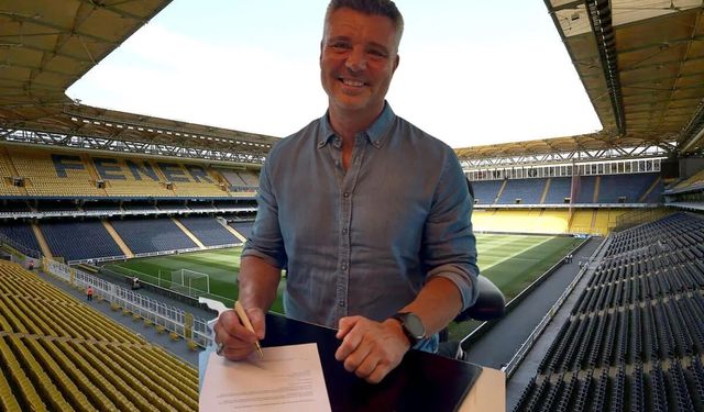 Sadettin Saran, Fenerbahçe Başkan Adaylığı İçin Gerekli 500 İmzayı Teslim Etti