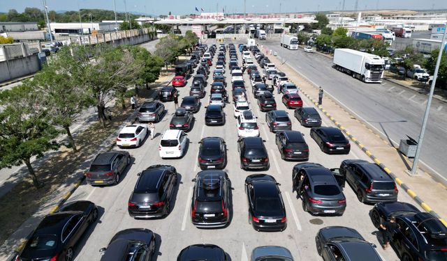 Trakya'daki Sınır Kapılarından Yaklaşık 2 Milyon Gurbetçi Çıkış Yaptı