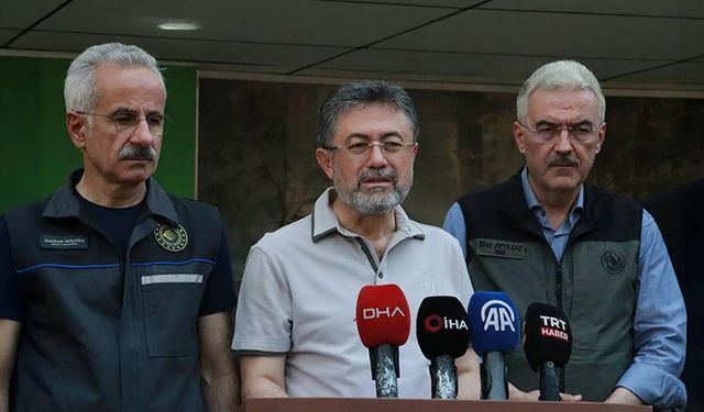 Bakan Yumaklı: 8 Yangın Kontrol Altına Alındı